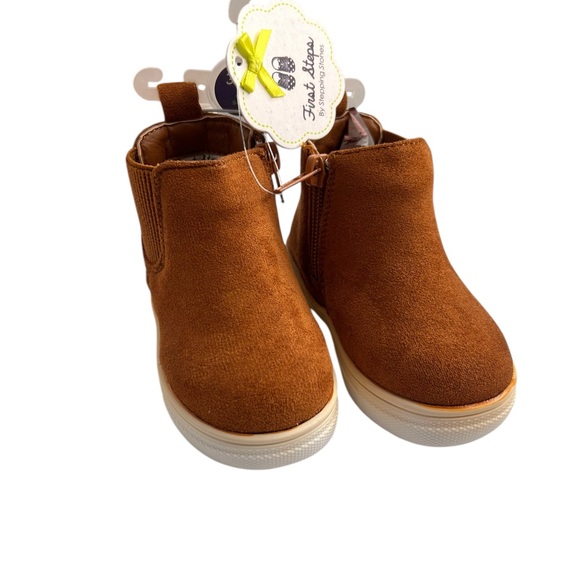First Steps, Baby Shoes Boots, Chelsea Pull On/Zip Elastic Ankle Brown  Sz 6 - Picture 2 of 7